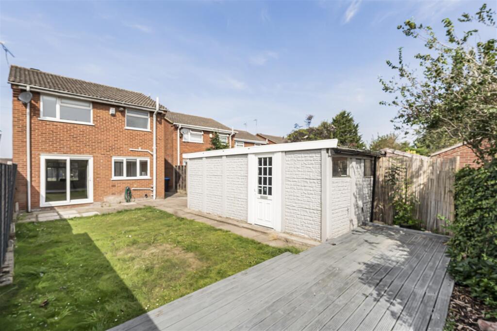 18 Boundary Road, Lutterworth (26).jpg