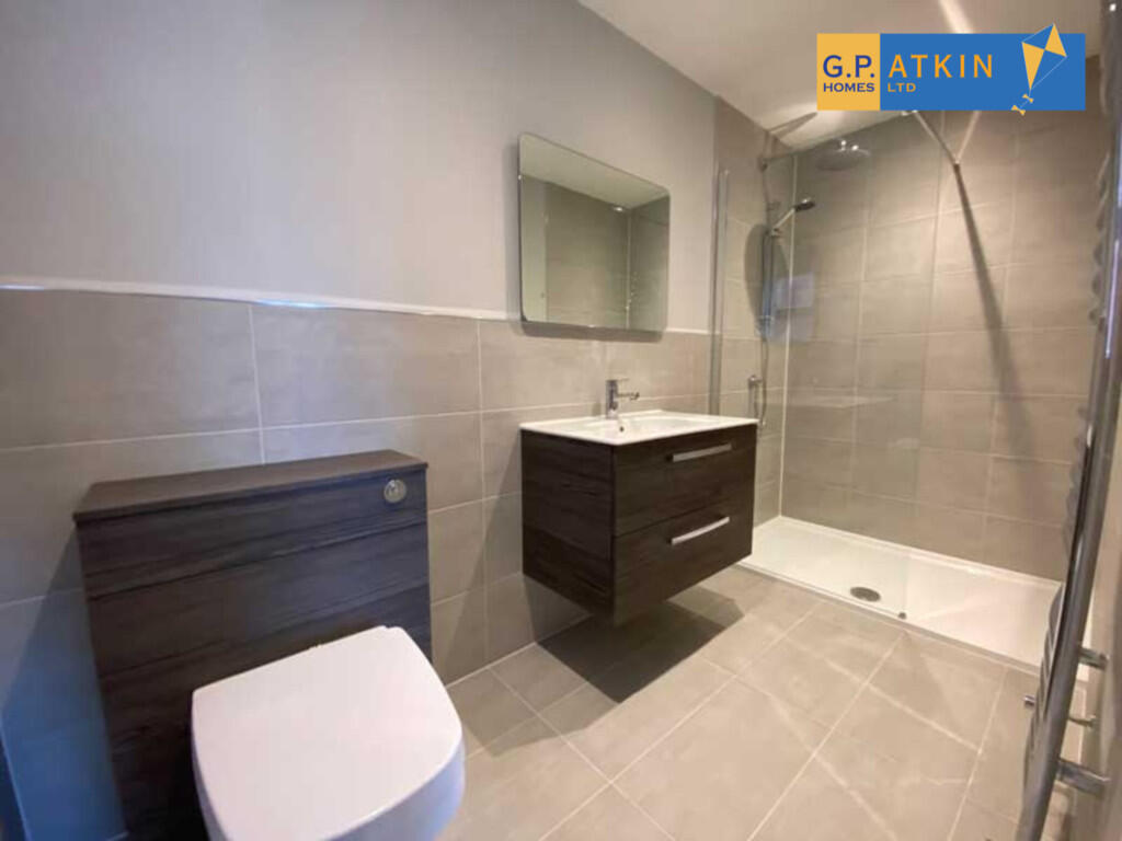 En-suite with sty...