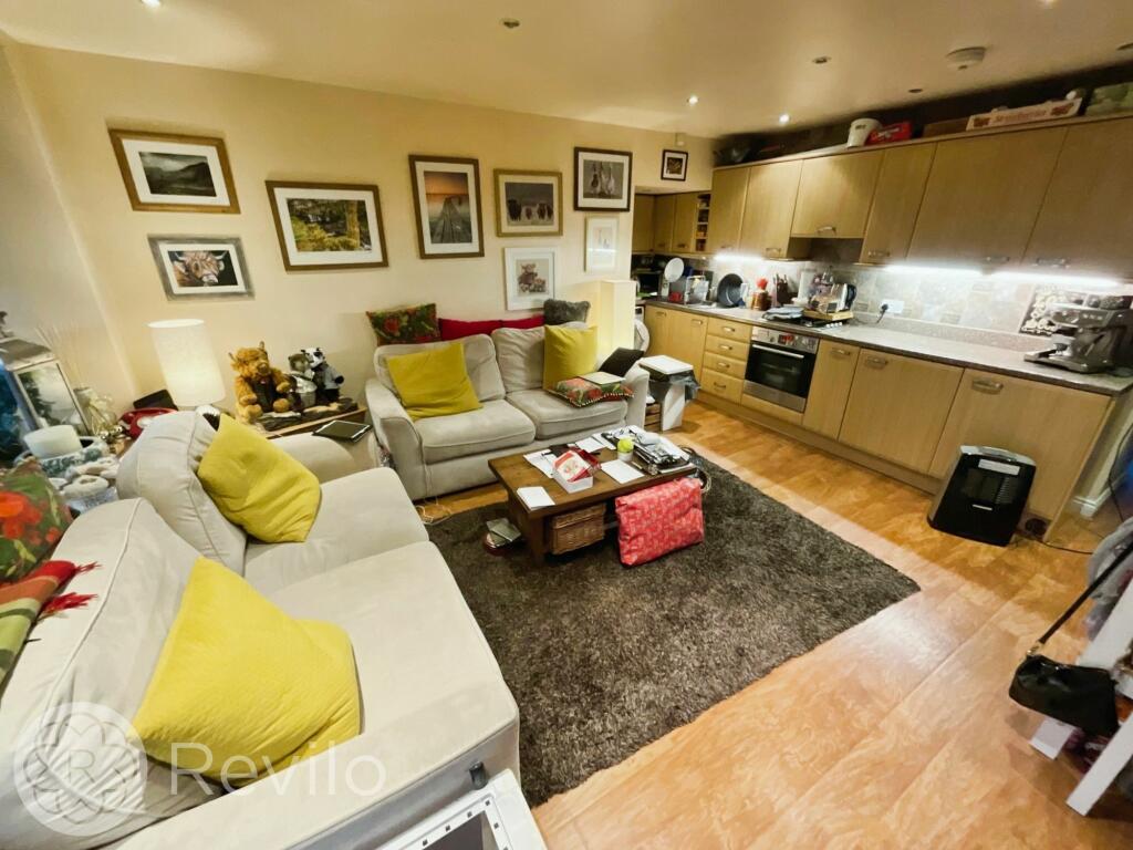 Open Plan Lounge &amp; Dining Kitchen