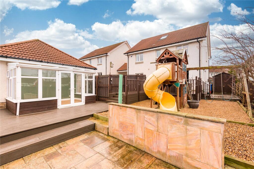 Hawk Crescent 49