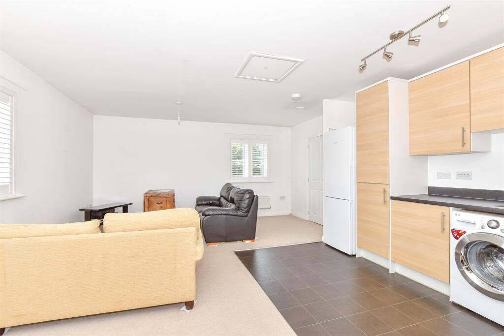 Lounge/Kitchen/Dining