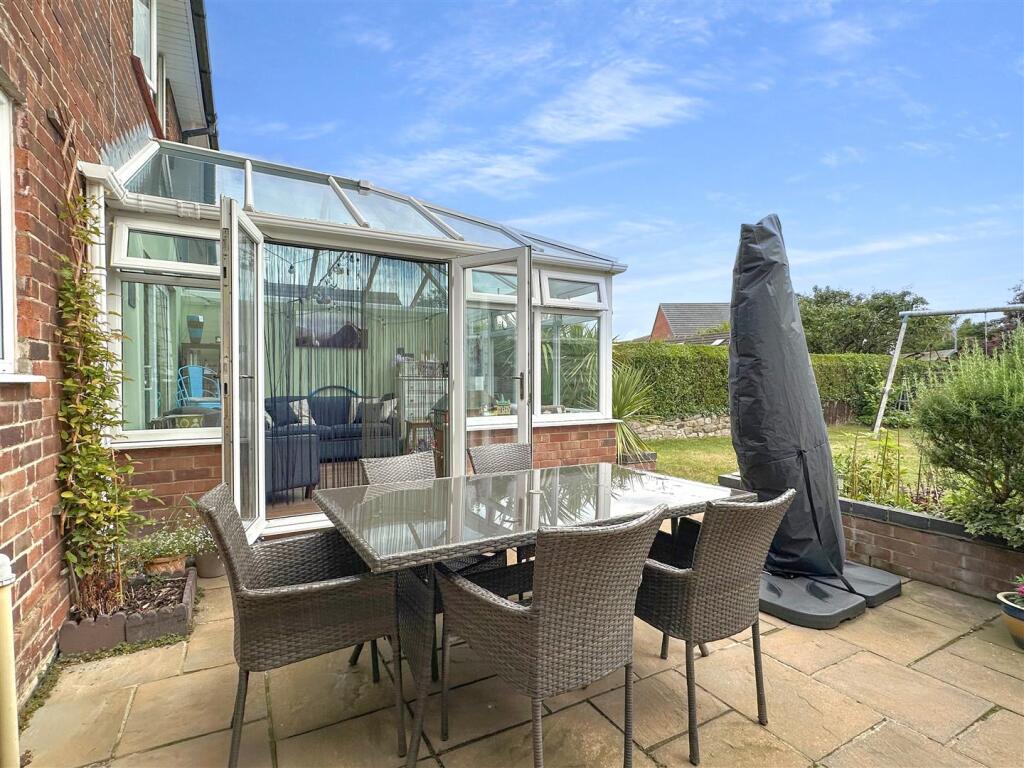 Paved Seating Area 790