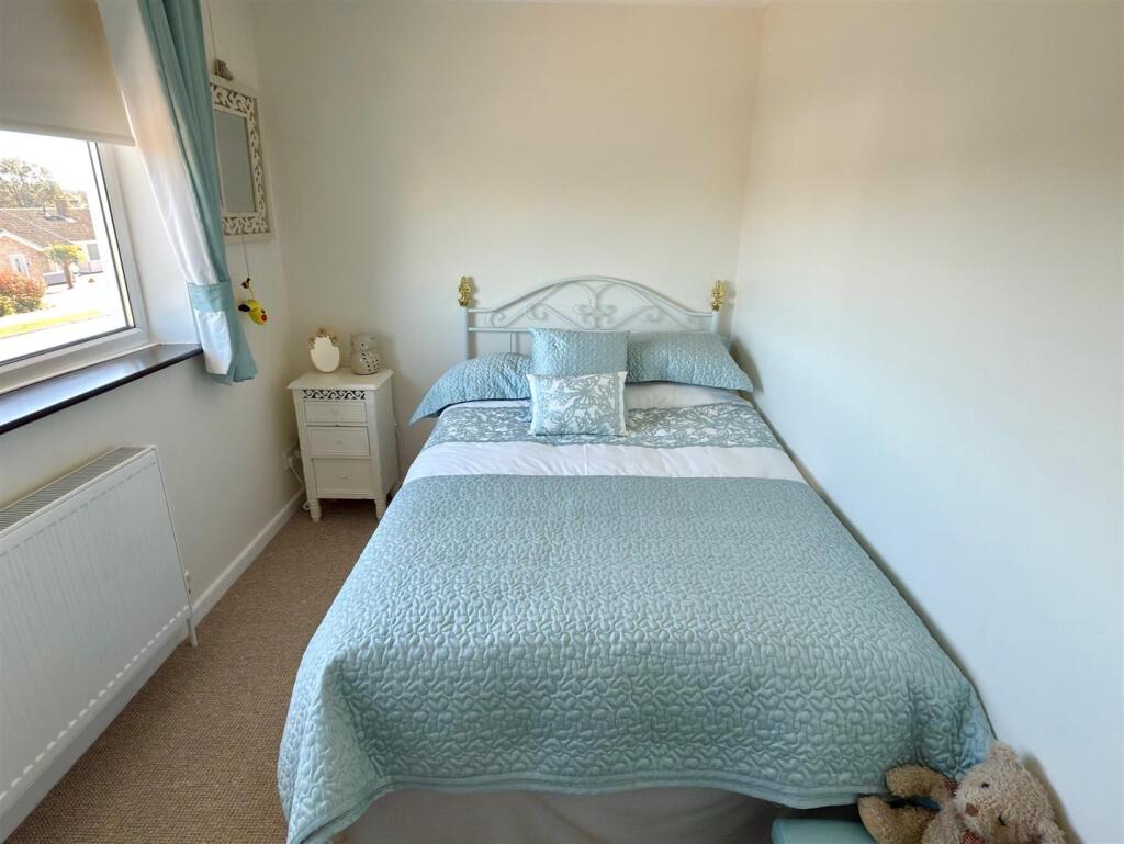 BED 3.jpg