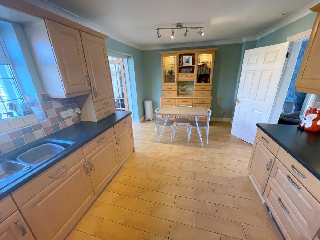Fitted Kitchen