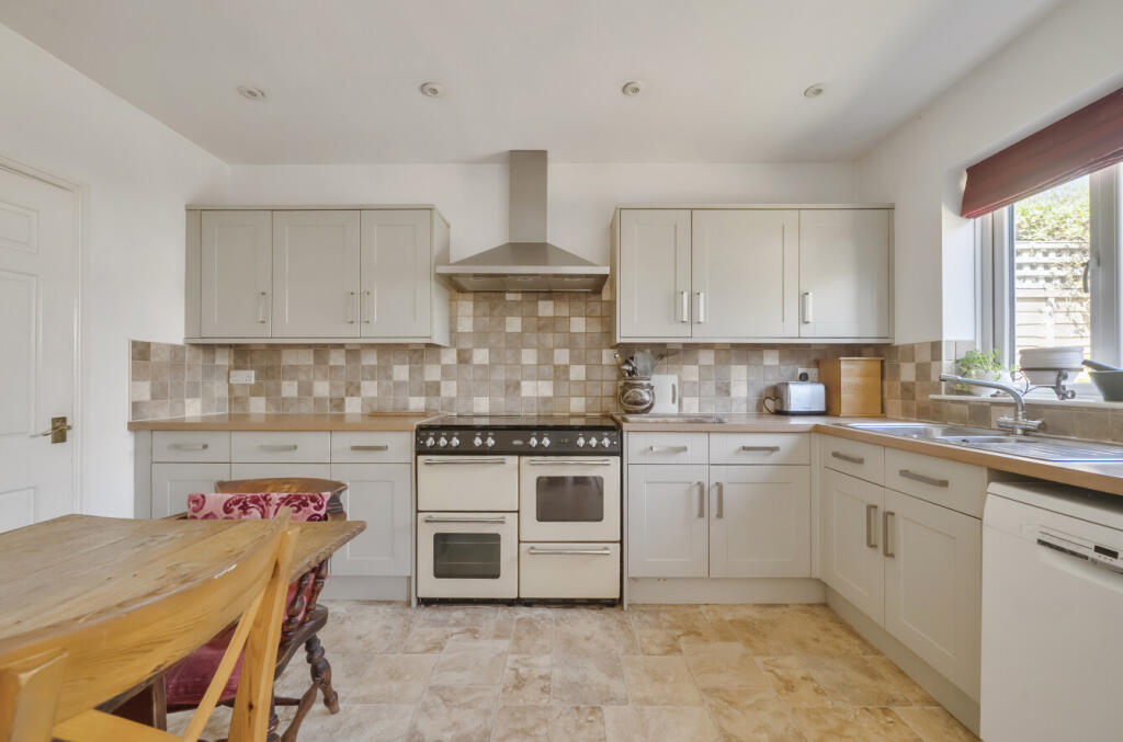 1321339-2-686f933...