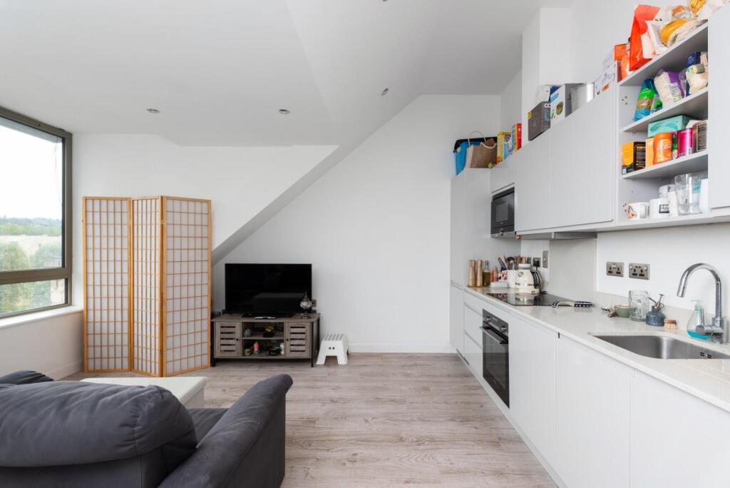 16 South Buildings, Riverview Court, BA1 3SA-6.jpg