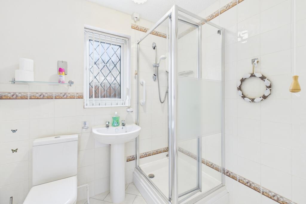 CAM03162G0-PR0342-STILL005