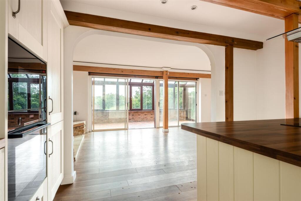 1 Paxton Court-14.jpg