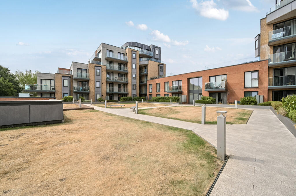 1319824-22-6867c9...