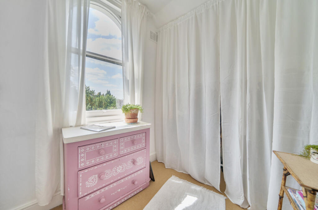 1301431-29-685021...