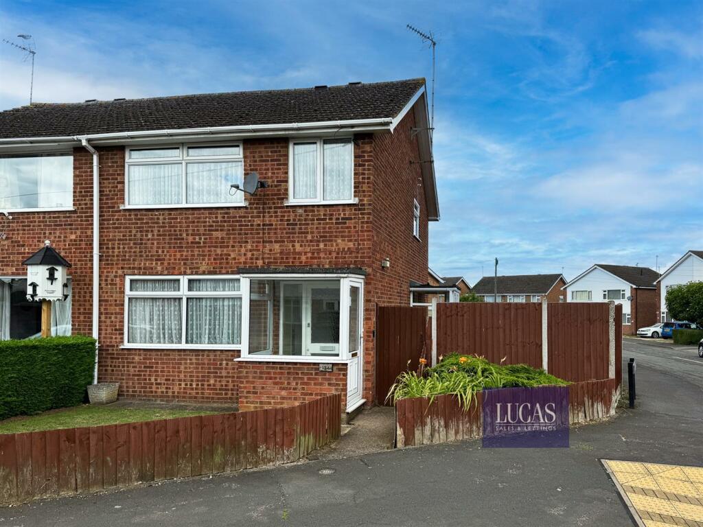 124 Churchill Way B Lat.jpg