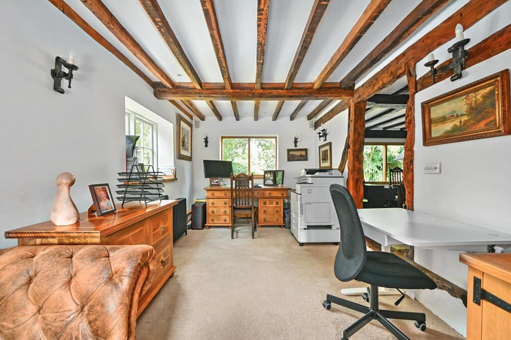 Tickham Cottage ME90HS (13).jpg