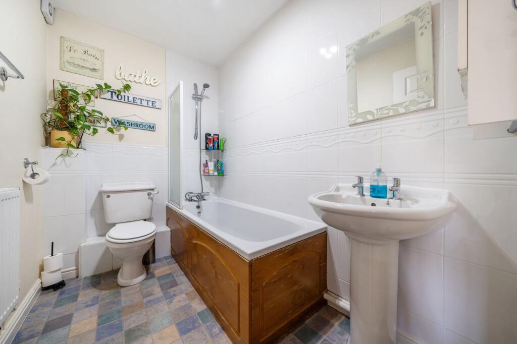 Family bathroom