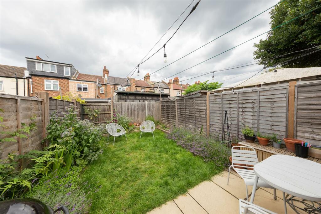 Shakespeare Road, E17