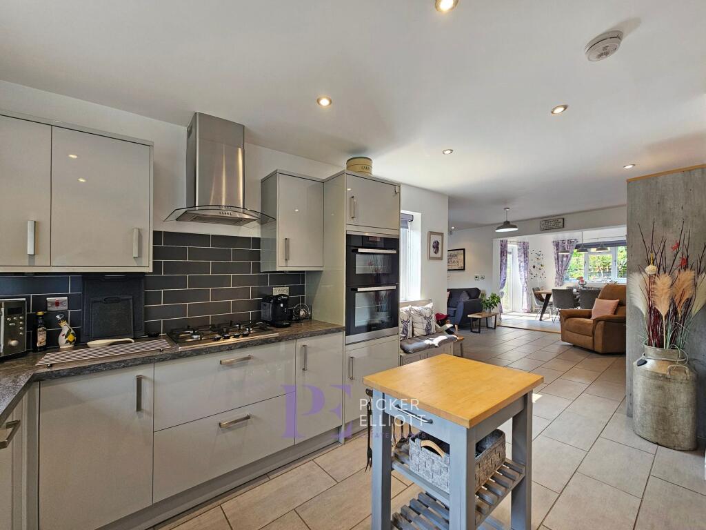 Contemporary kitchen