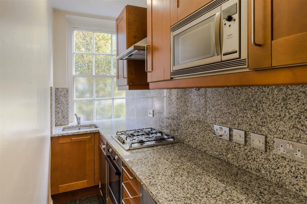 15 Goodwood Court-10.jpg