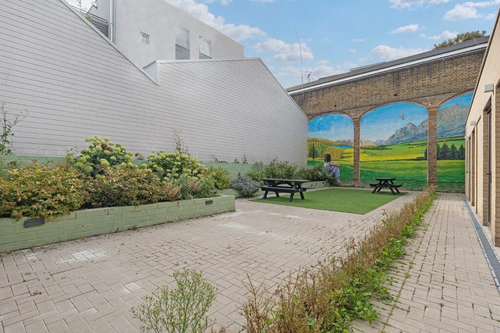 Garden (2).JPG