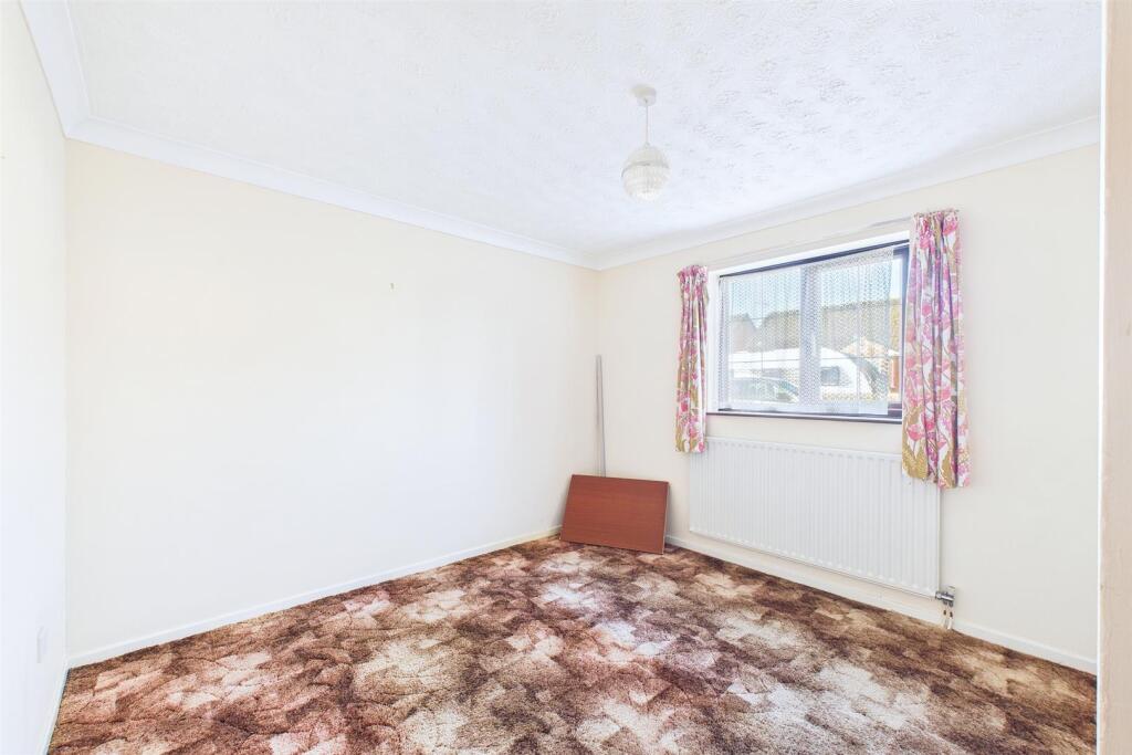 Bedroom 2.jpg