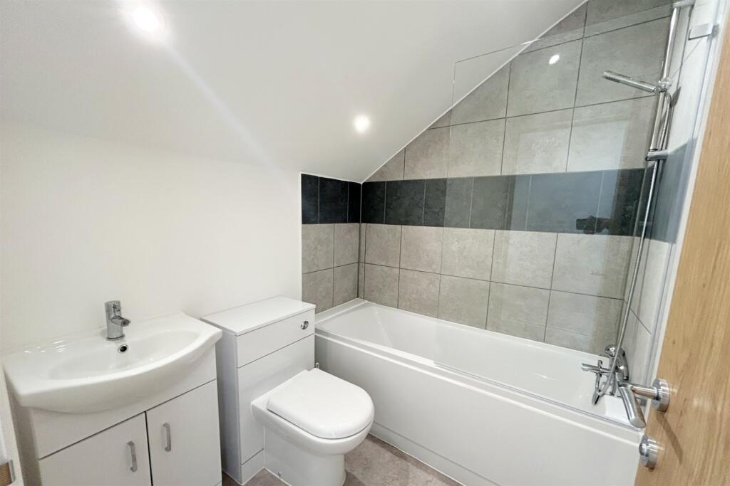 Ensuite Bathroom
