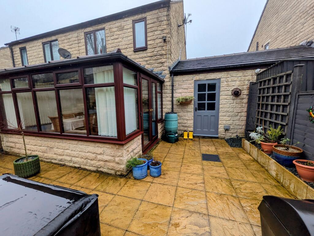 Conservatory &amp; Patio