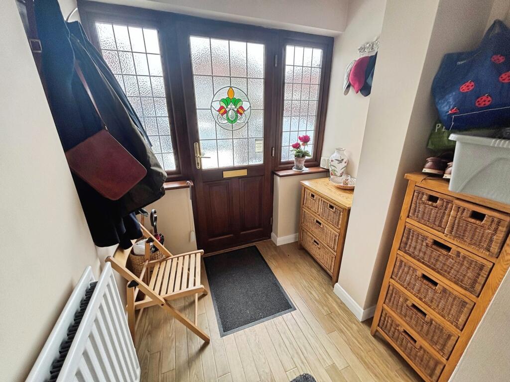 ba308b02porch