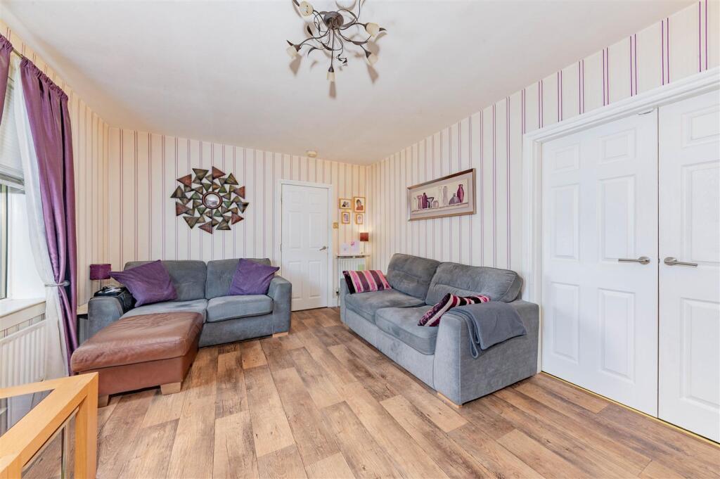 34 Balerno Street Dundee-14.JPG