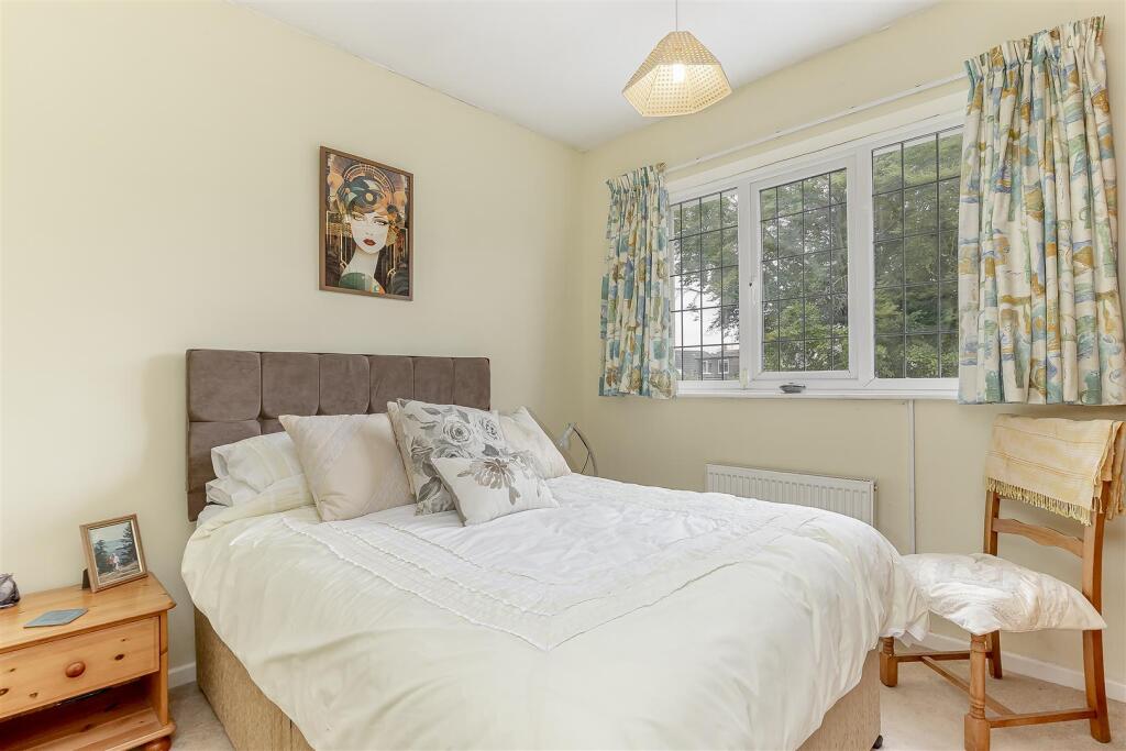 Bedroom 5.jpg
