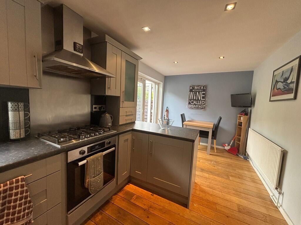 Kitchen 3