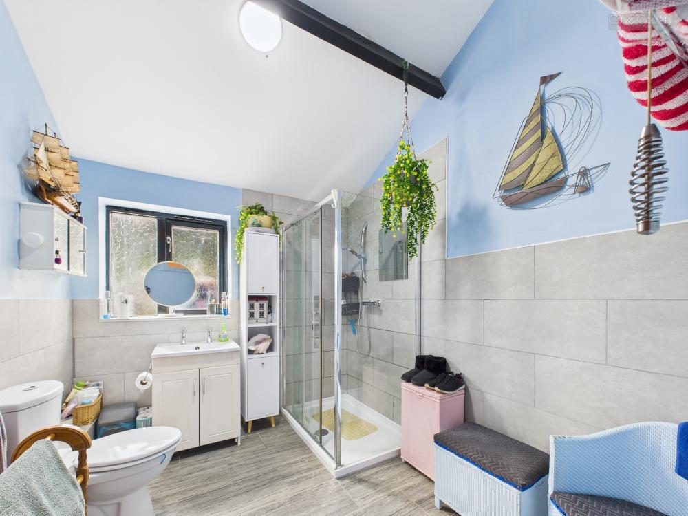 Annex Shower Room