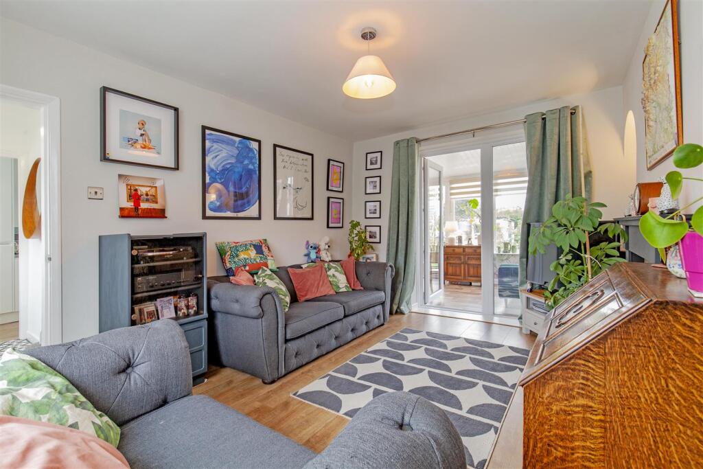 Reception Room-2.jpg