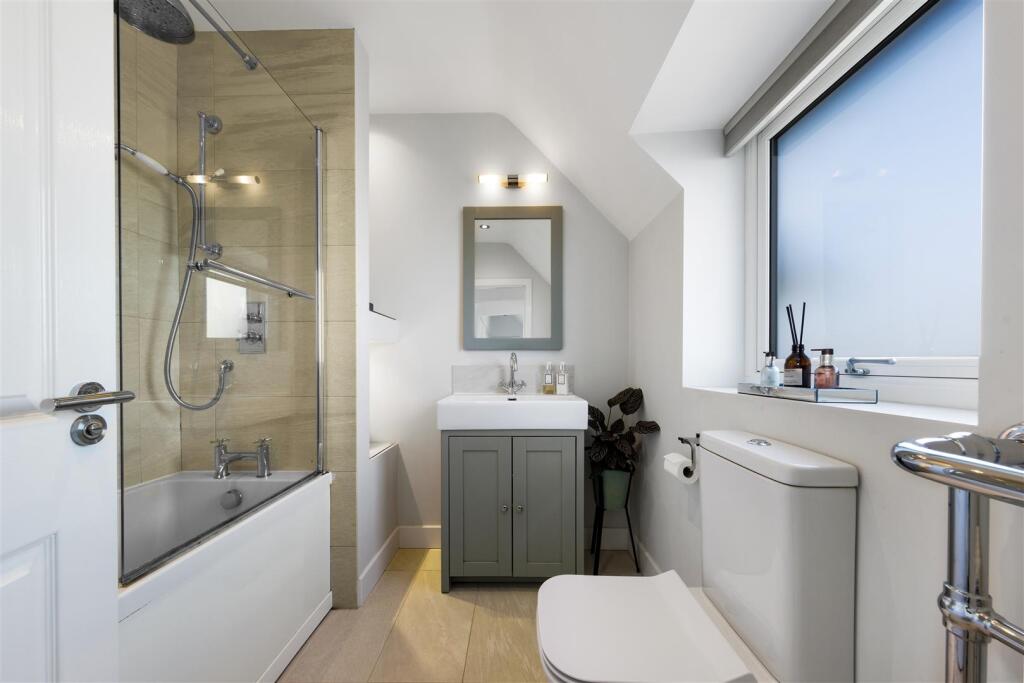 Main Bathroom