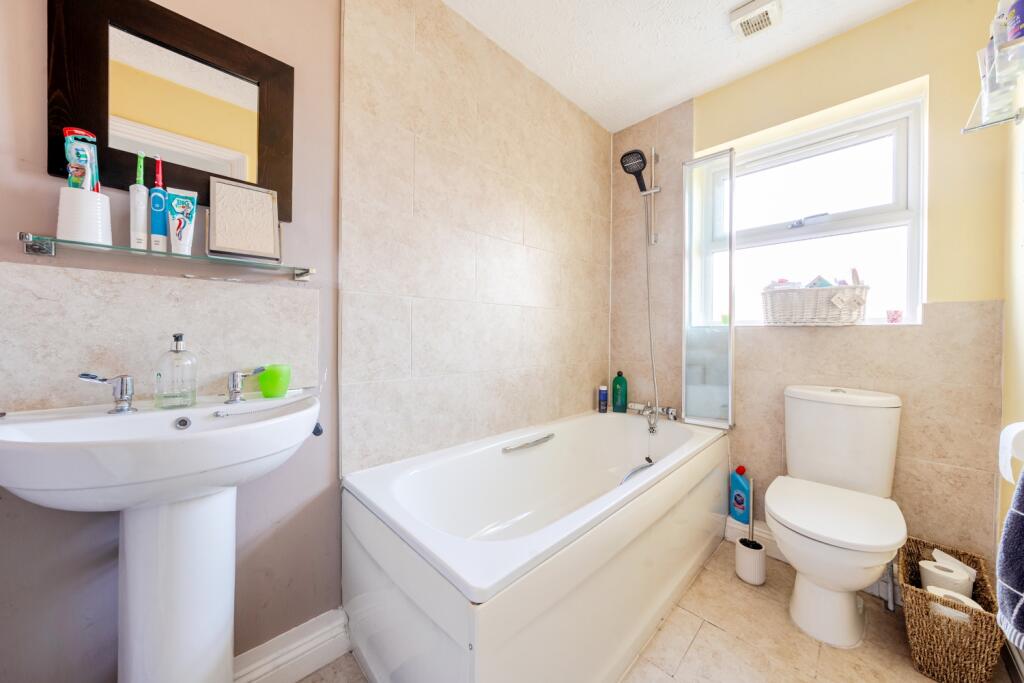Balintore Rise bathroom