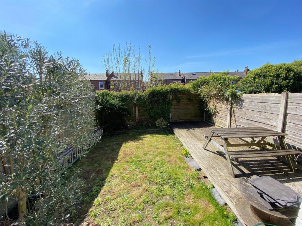 366 Buxton Road garden.jpg