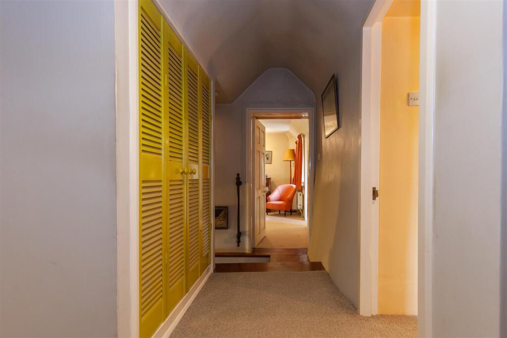 First Floor Landing.jpg