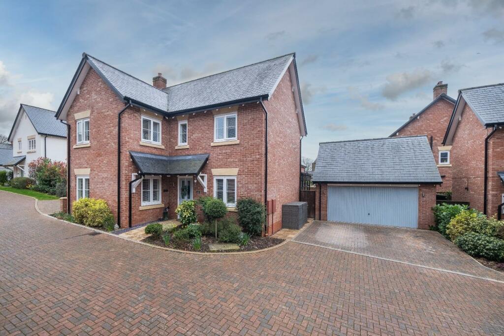 2 Bluebell Close-043.jpg