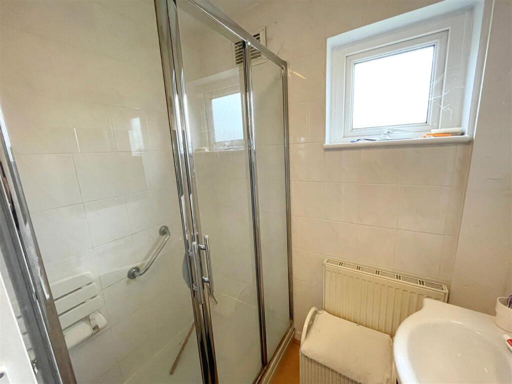 Shower.jpg