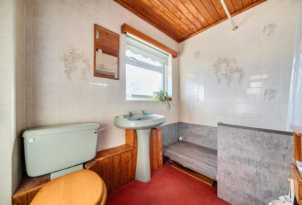 1369270-20-68ff43...