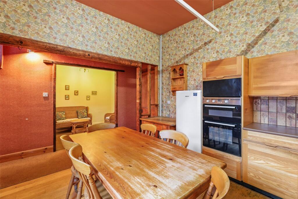 Kitchen/Dining