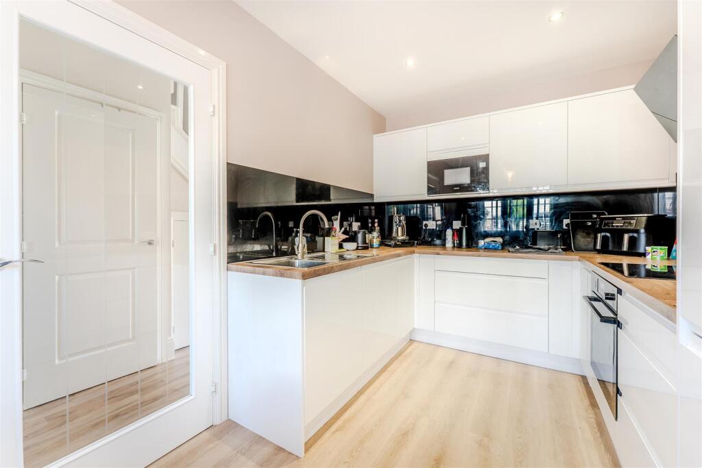 Kitchen/Dining Room