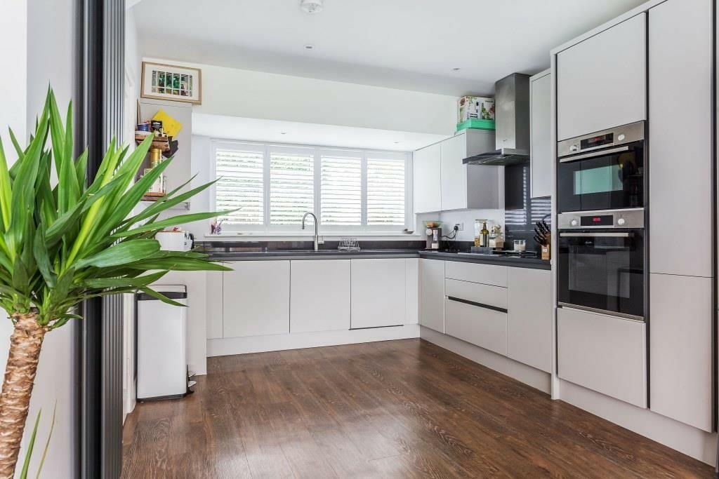 .kitchen