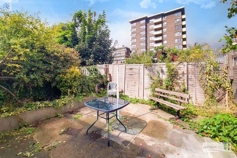 Patio garden