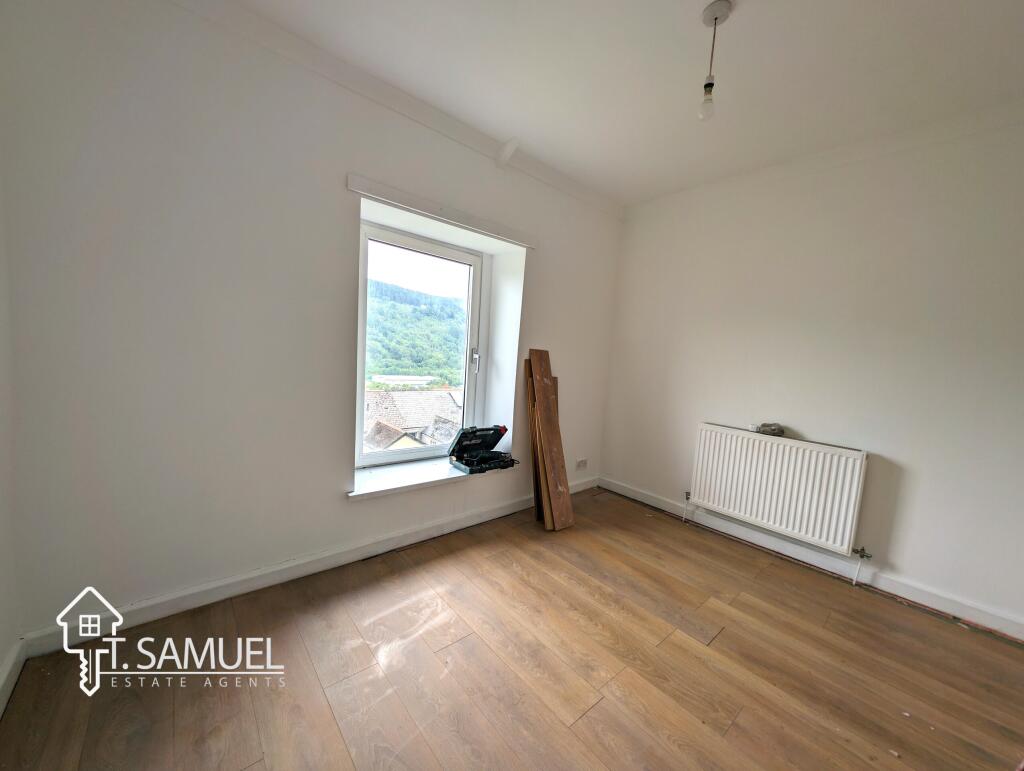 Bedroom1b