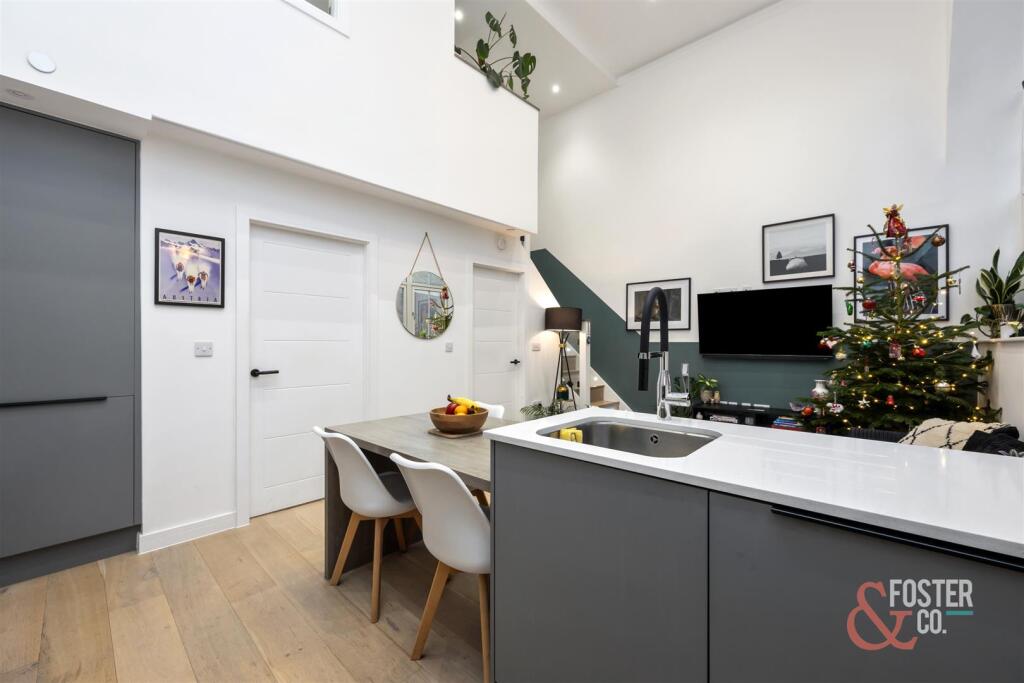 Preston Road, 87, Flat 6-012.jpg