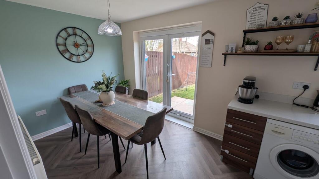 dining room 2.jpg