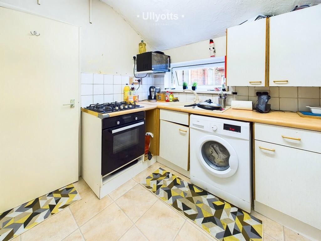 Flat 2 Kitchen