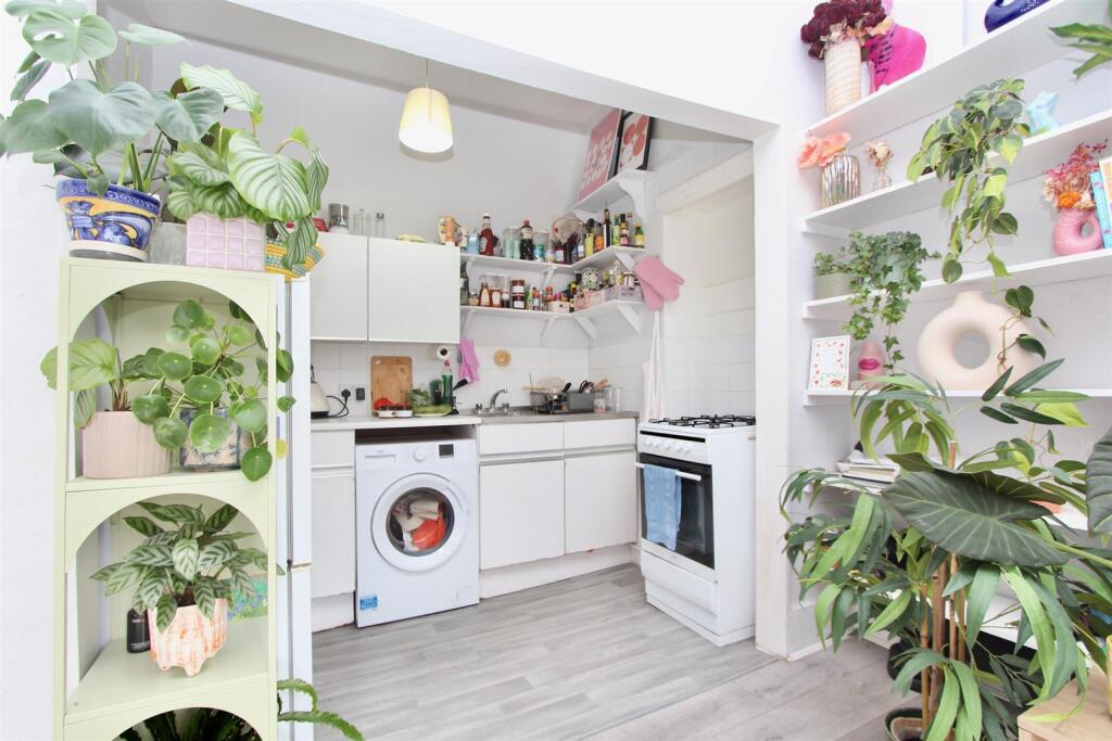 Stoke Newington Church Street, N16