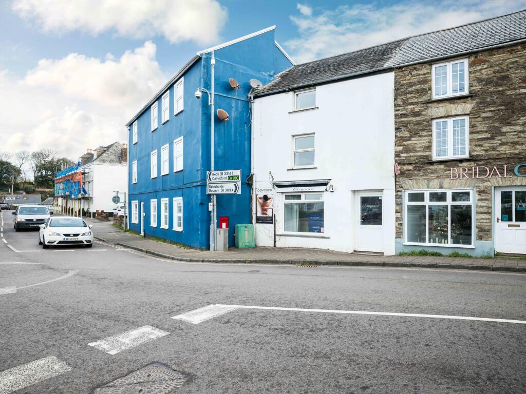 65c0b66e88990_Egloshayle Road 1-16