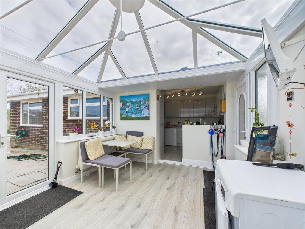 Sun Room/Dining Area