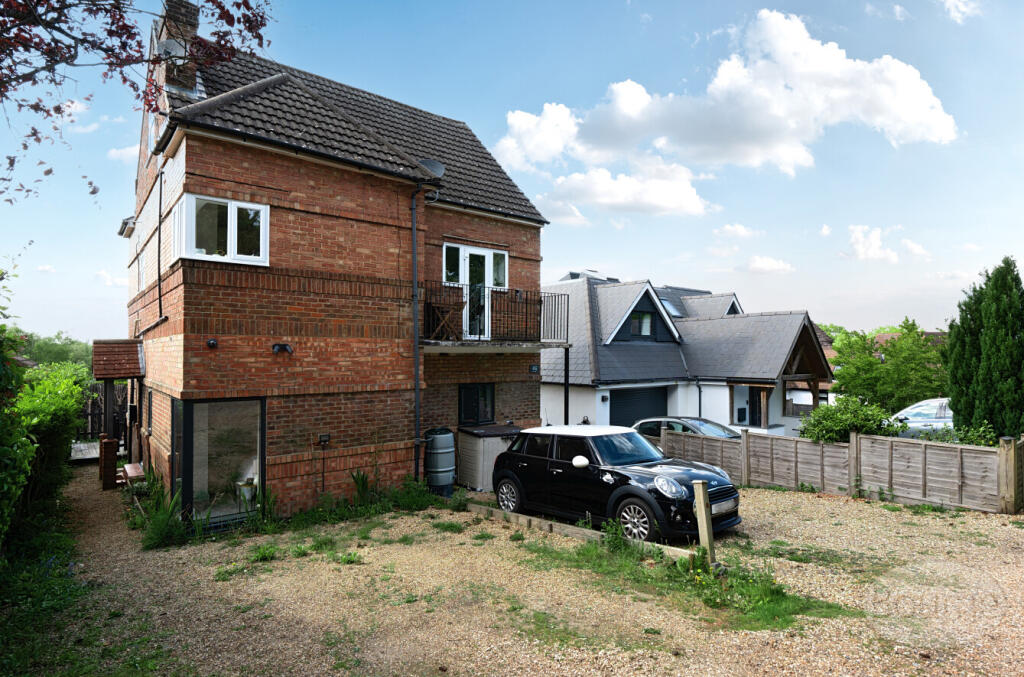 05acc792-28d3-4cc...