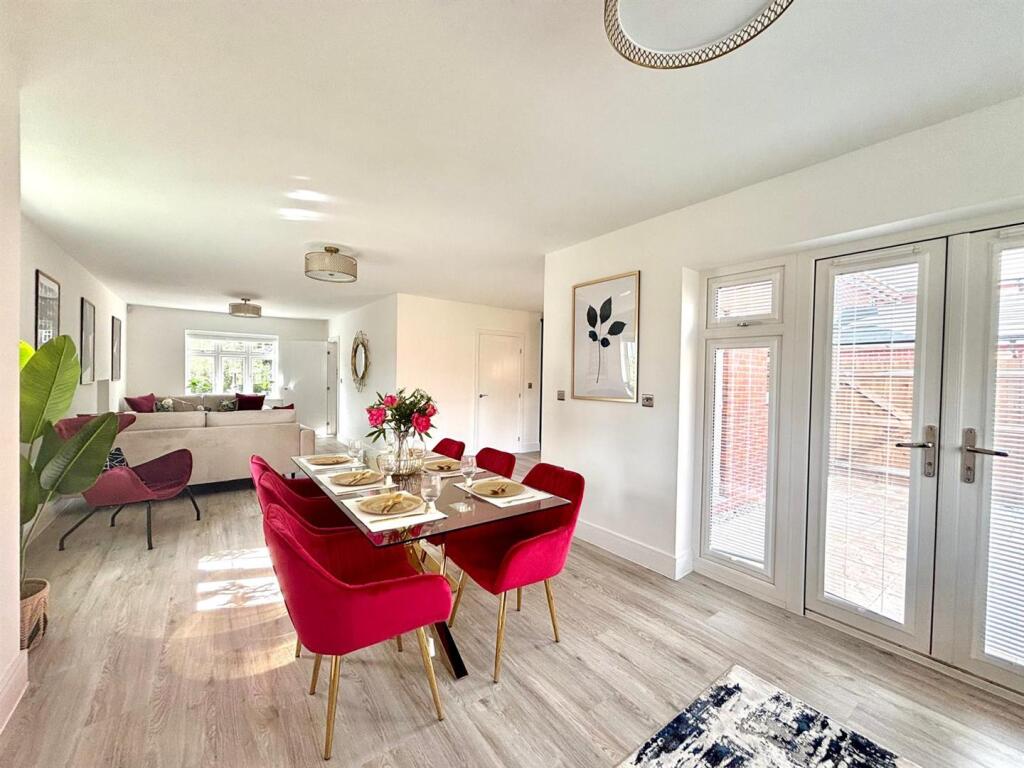 Edwin Gee Road, Kenilworth, CV8 2RJ